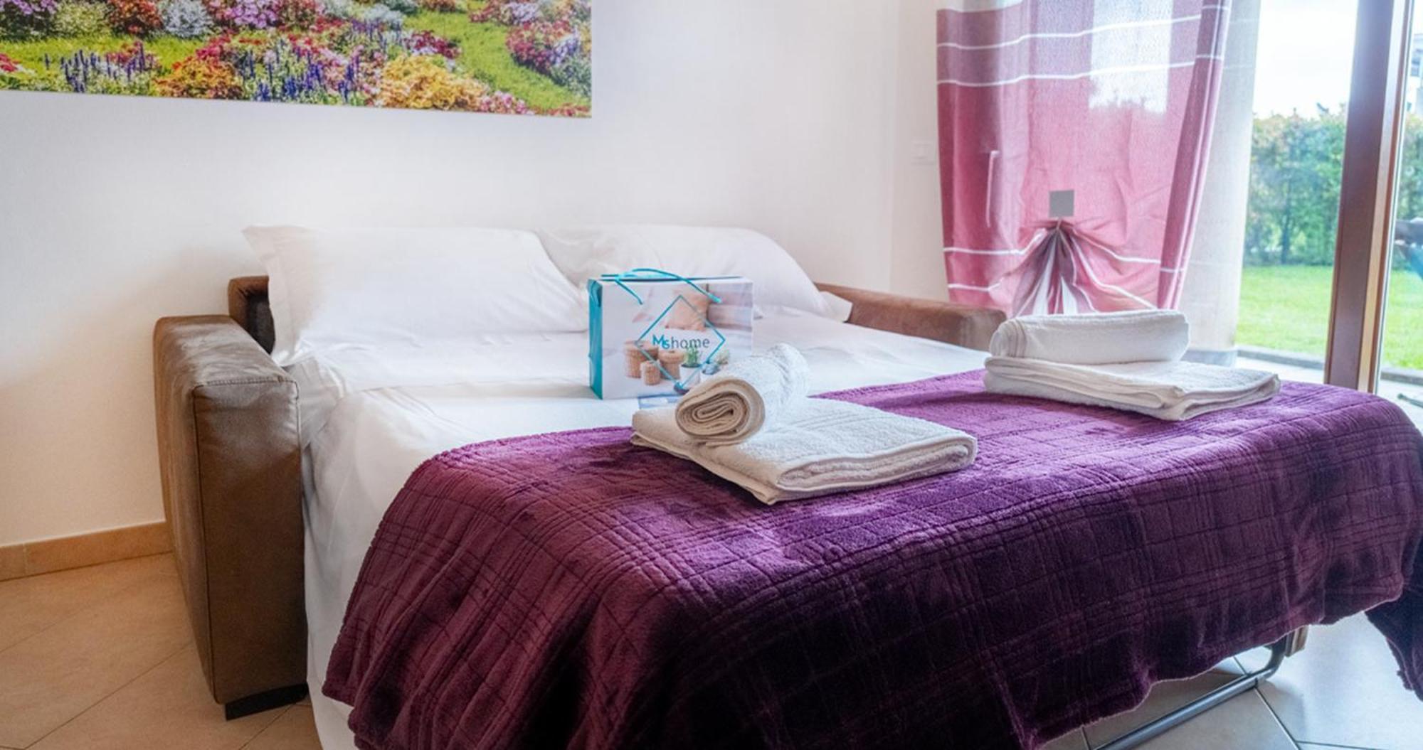 Oleandro Apartment - Featuring A Private Garden And Access To 5 Pools ديسينسانو ديل غاردا المظهر الخارجي الصورة