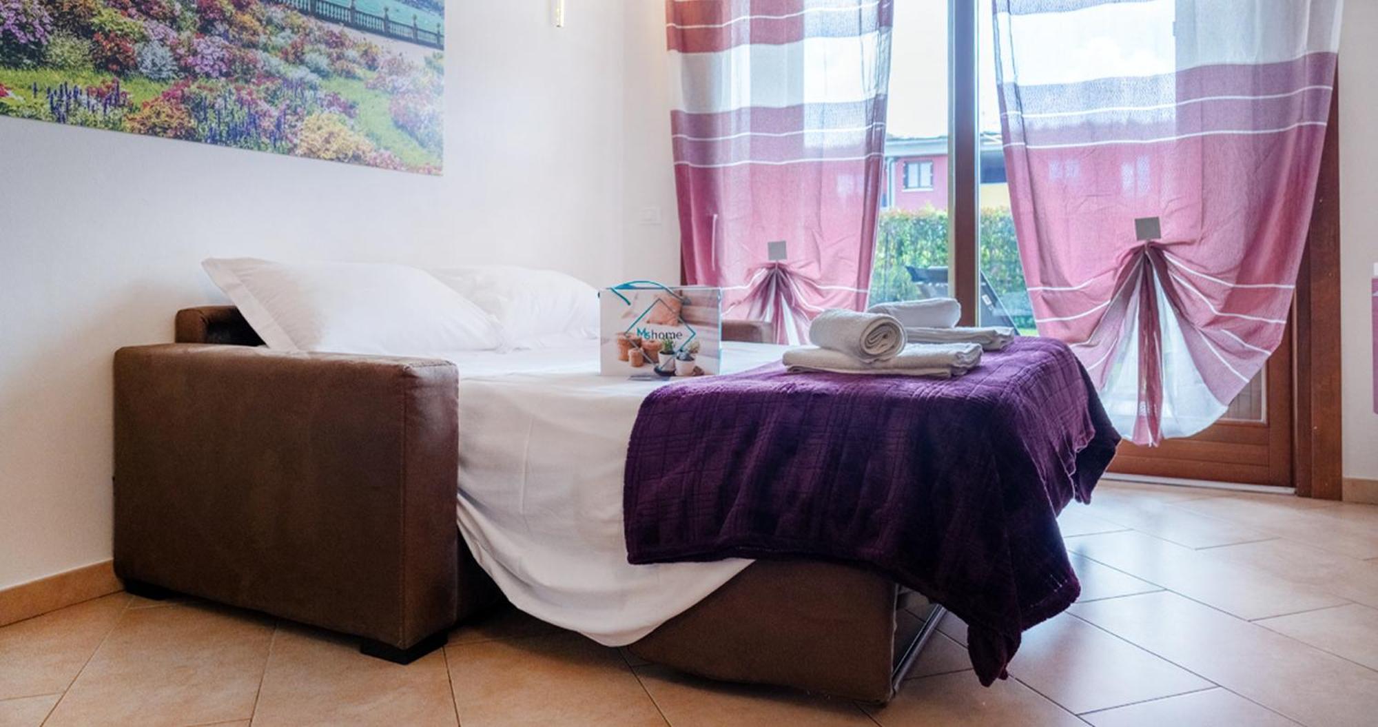 Oleandro Apartment - Featuring A Private Garden And Access To 5 Pools ديسينسانو ديل غاردا المظهر الخارجي الصورة